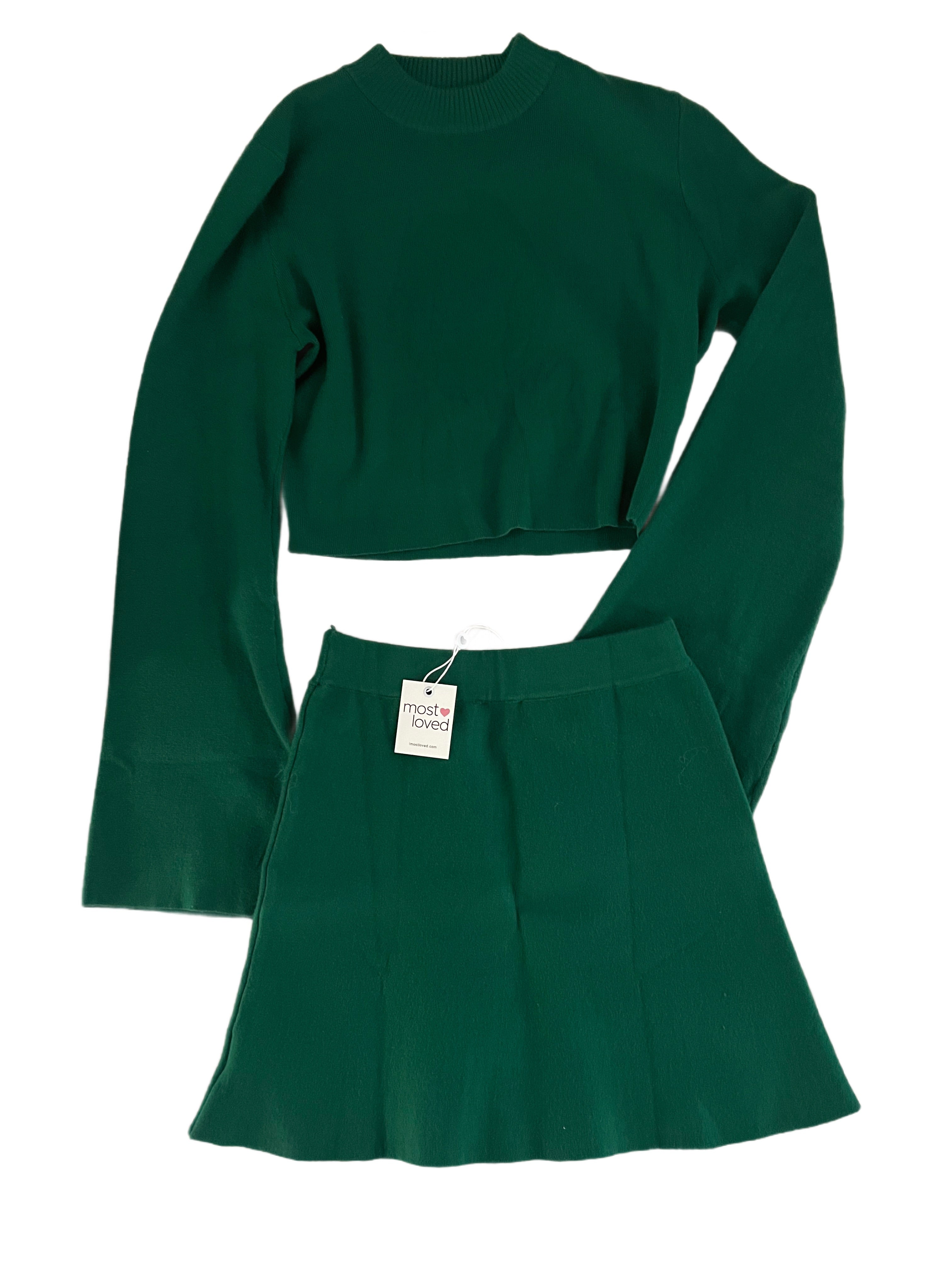 Two-Piece Sweater Crop & Mini Skirt