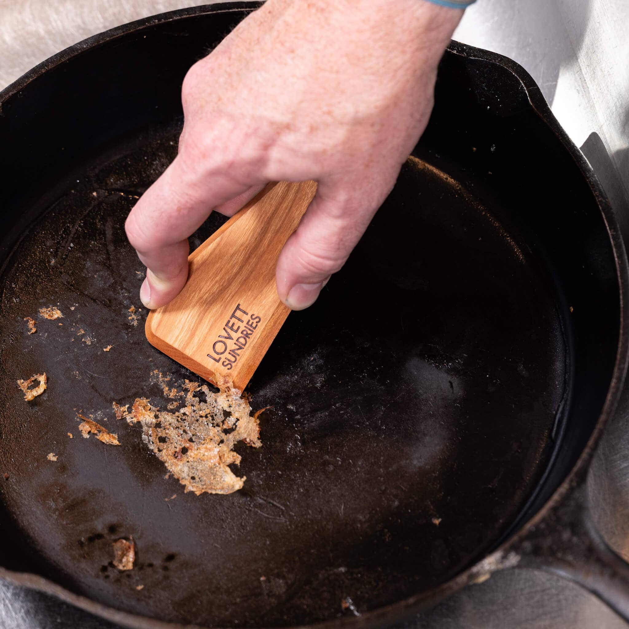 Lovett Sundries Hardwood Cast Iron Scrapper
